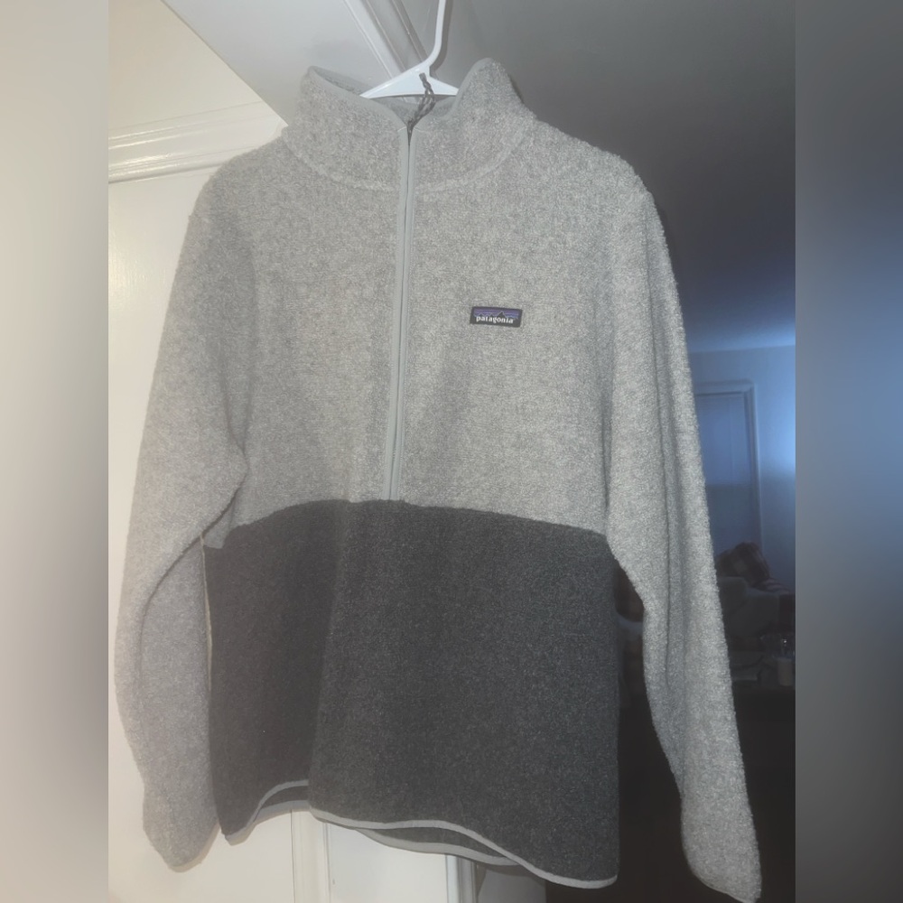 Patagonia Women’s Multi Toned Gray Fleece — NEVER WORN